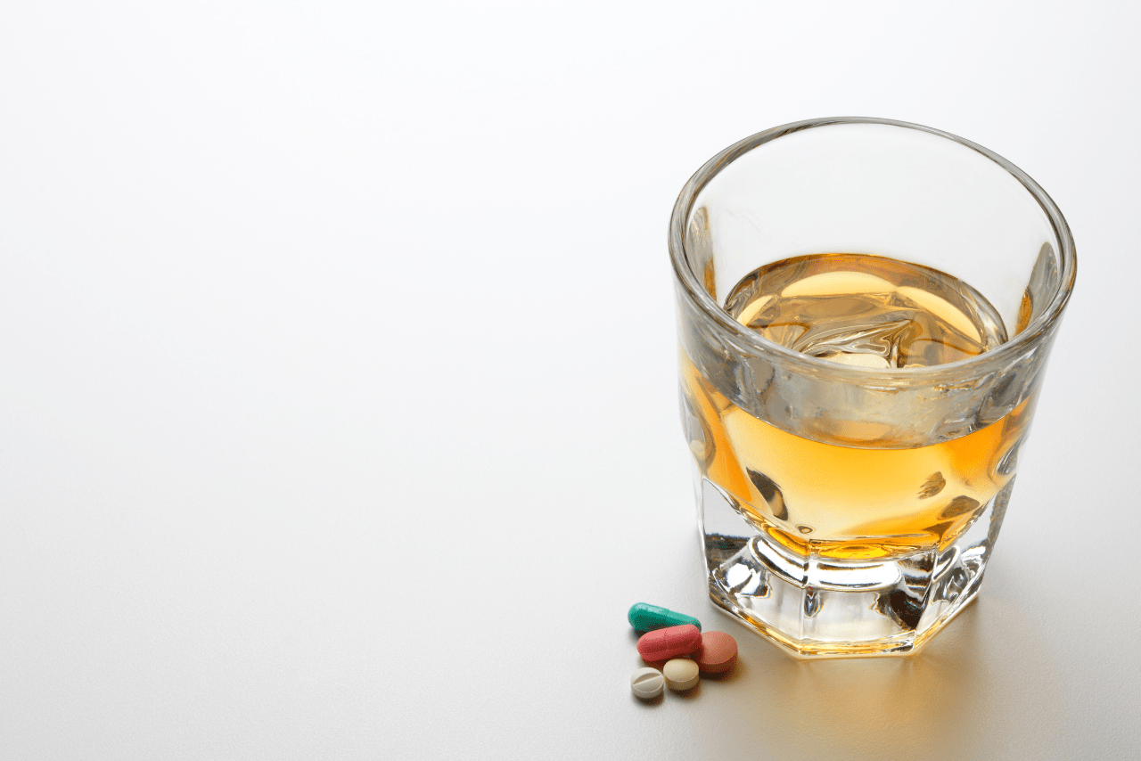 Can you drink alcohol while taking prednisone 